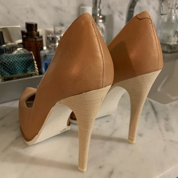 BCBG Generation Platform High Heel Shoes - Picture 3 of 3